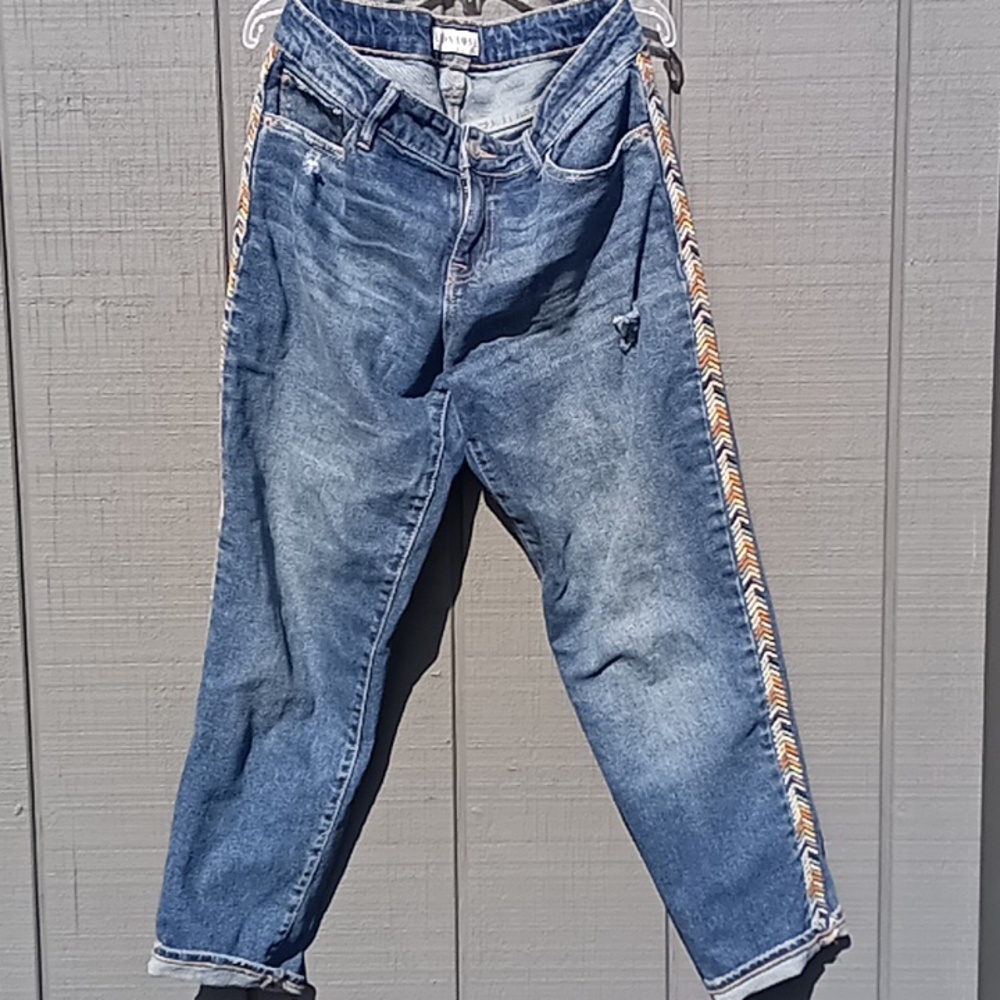 Knox Rose embroidered jeans